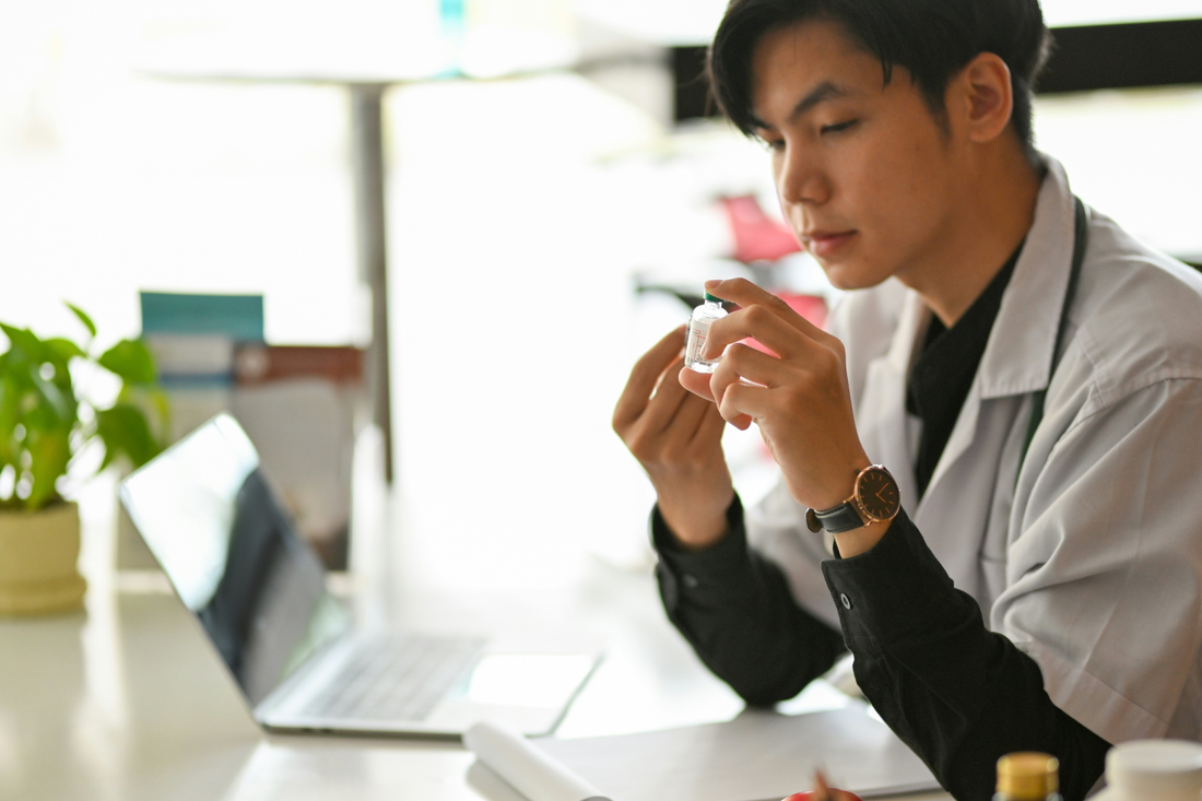 TB-500 vs BPC-157: An Expert's Deep Dive into Healing Peptides